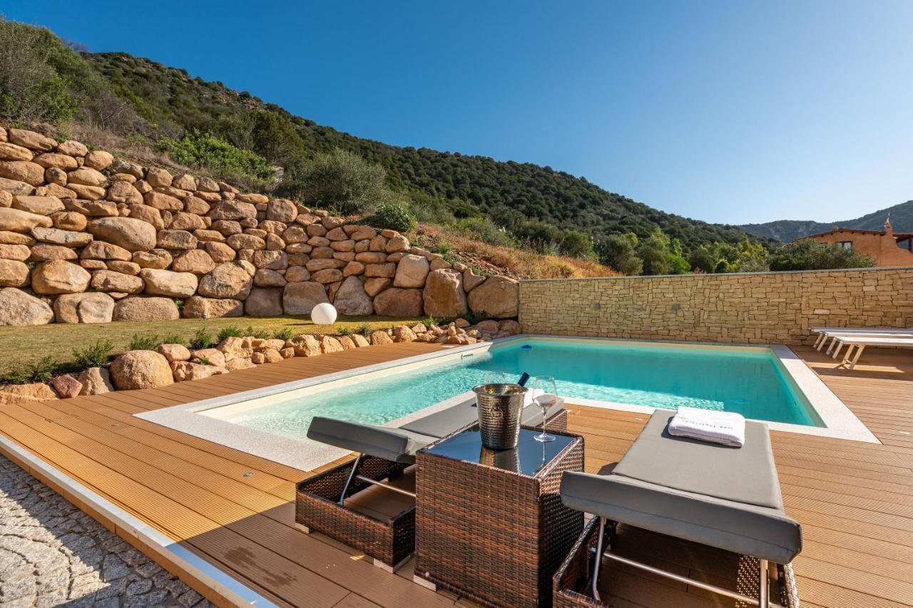 Villa Sa Rocca Junior & Suite Chia Extérieur photo