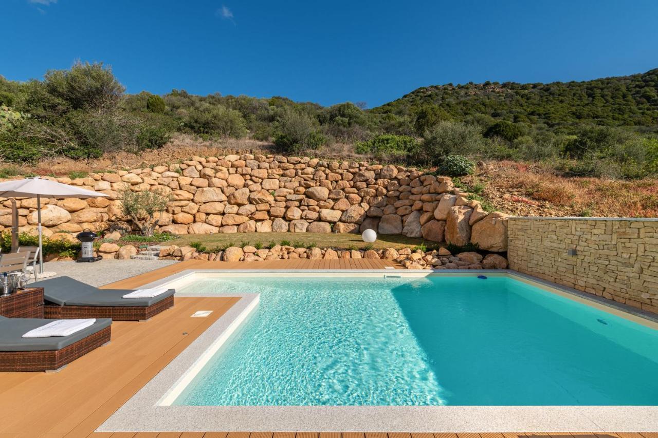 Villa Sa Rocca Junior & Suite Chia Extérieur photo