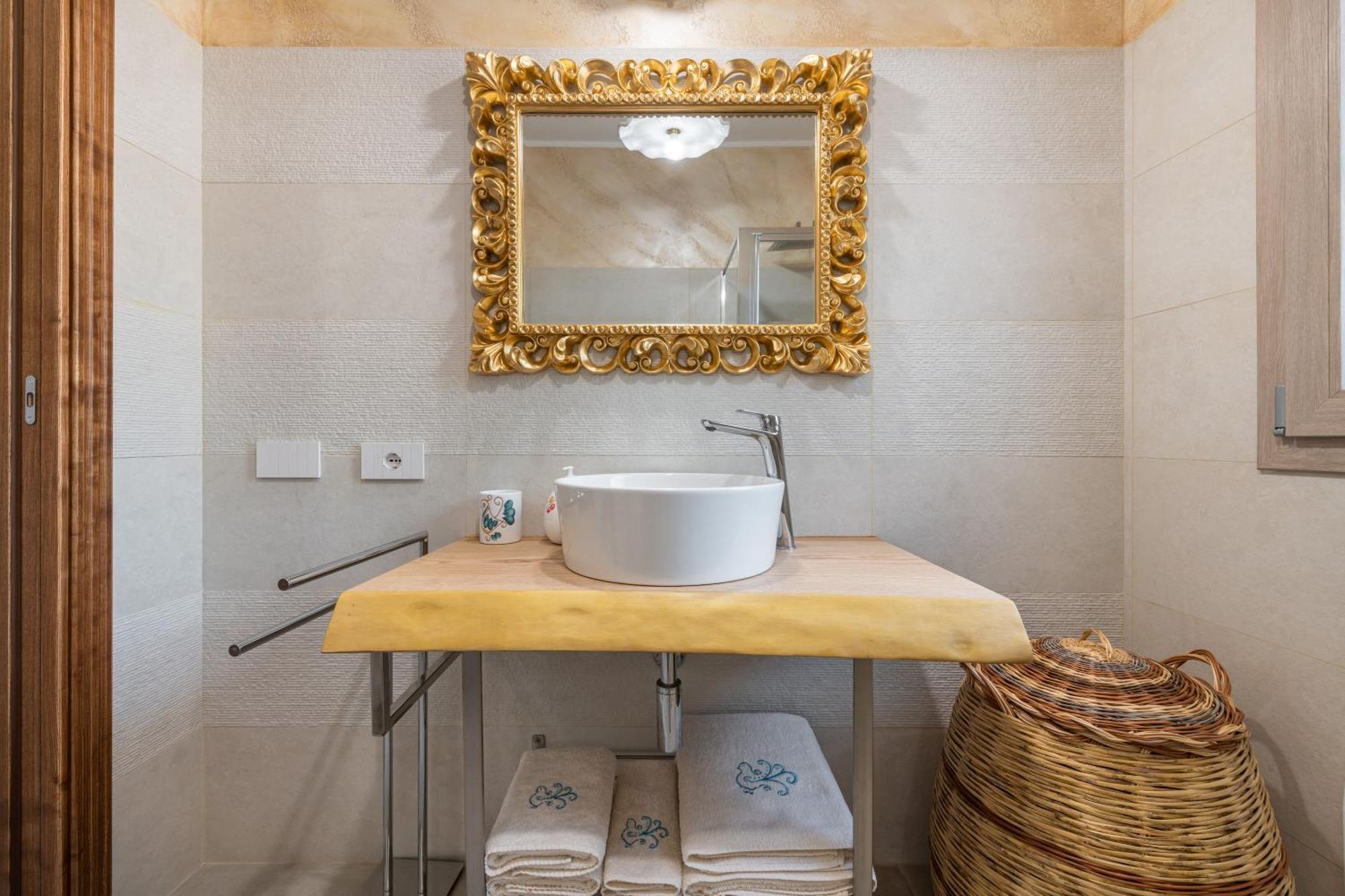 Villa Sa Rocca Junior & Suite Chia Extérieur photo